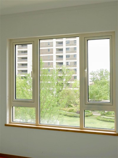 Ffenestri UPVC Sash Fflysio Modern Premiwm